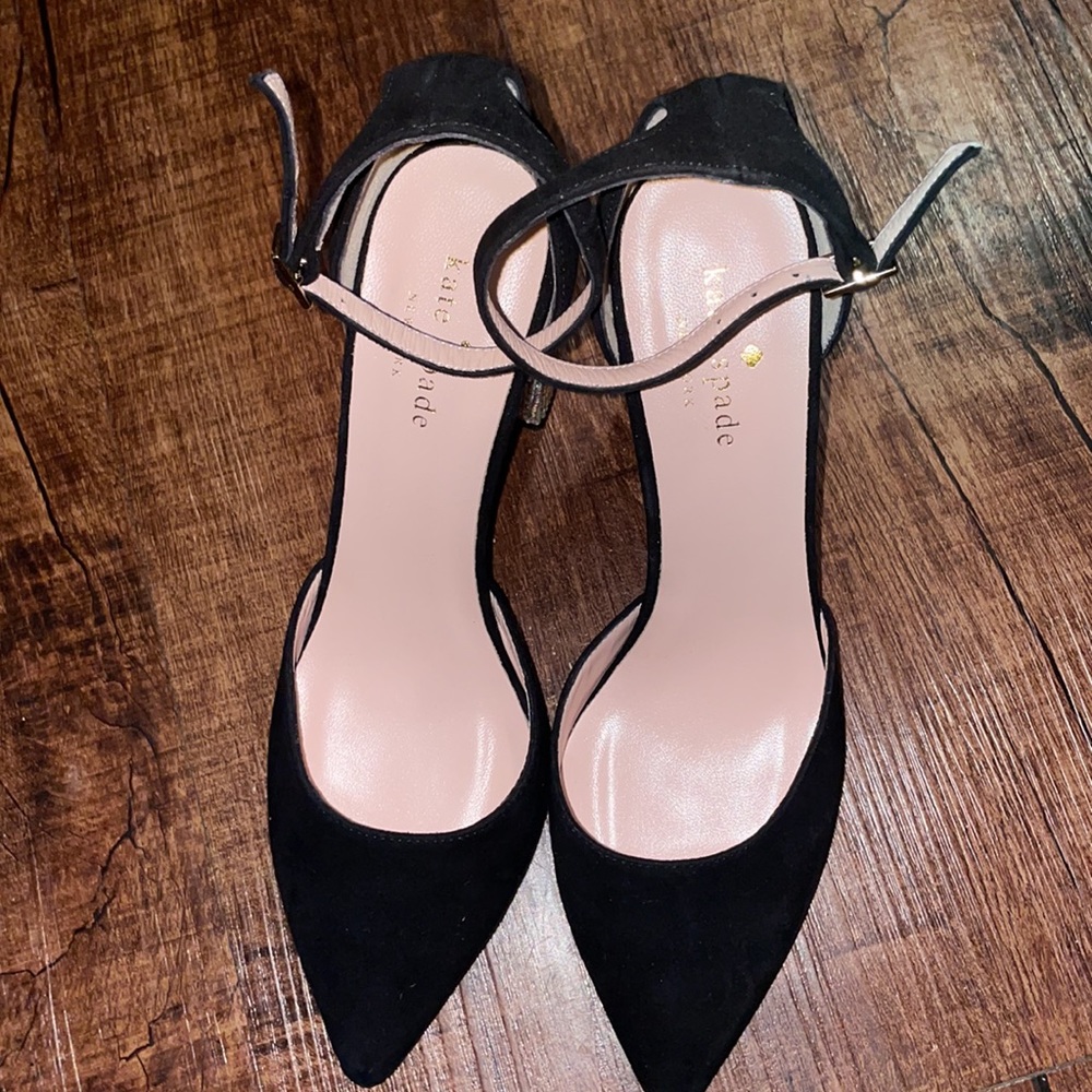 Shoes - Picture 3 of 7